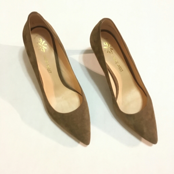 nine west soho pointy toe pumps
